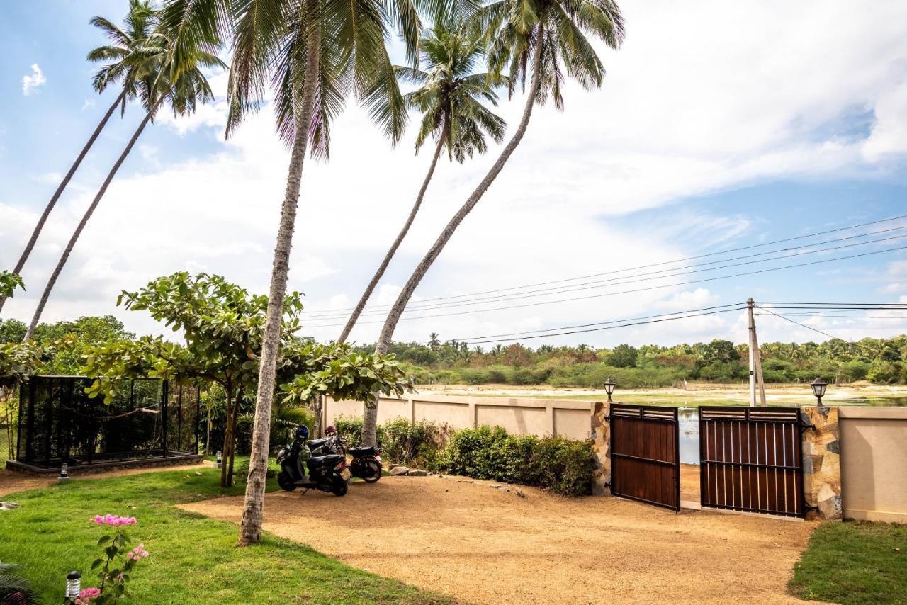 Green Parrot Beach Resort Tangalle Eksteriør bilde